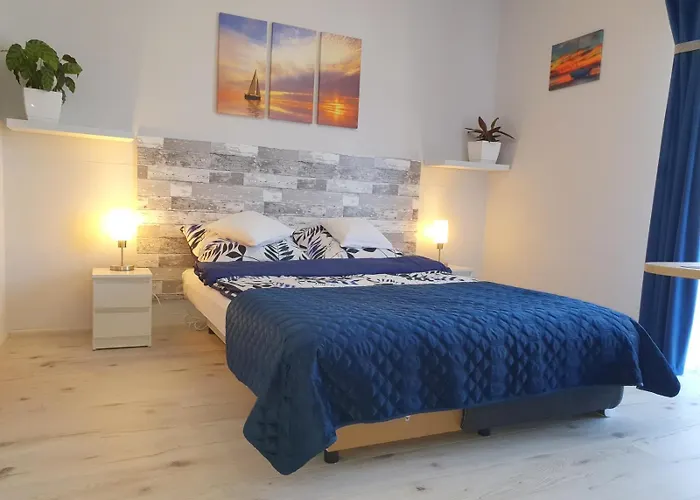 Avatar - 50 M Od Plazy, Centrum, Glowny Deptak