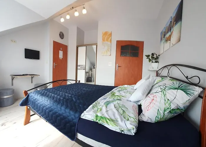 Avatar - 50 M Od Plazy, Centrum, Glowny Deptak Penzion 3*